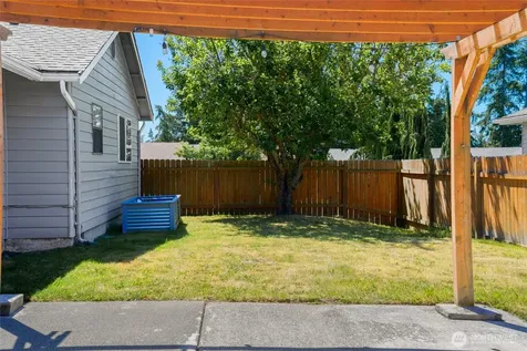 1225 SW Barrington Drive Oak Harbor WA 98277