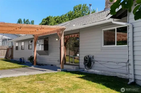 1225 SW Barrington Drive Oak Harbor WA 98277