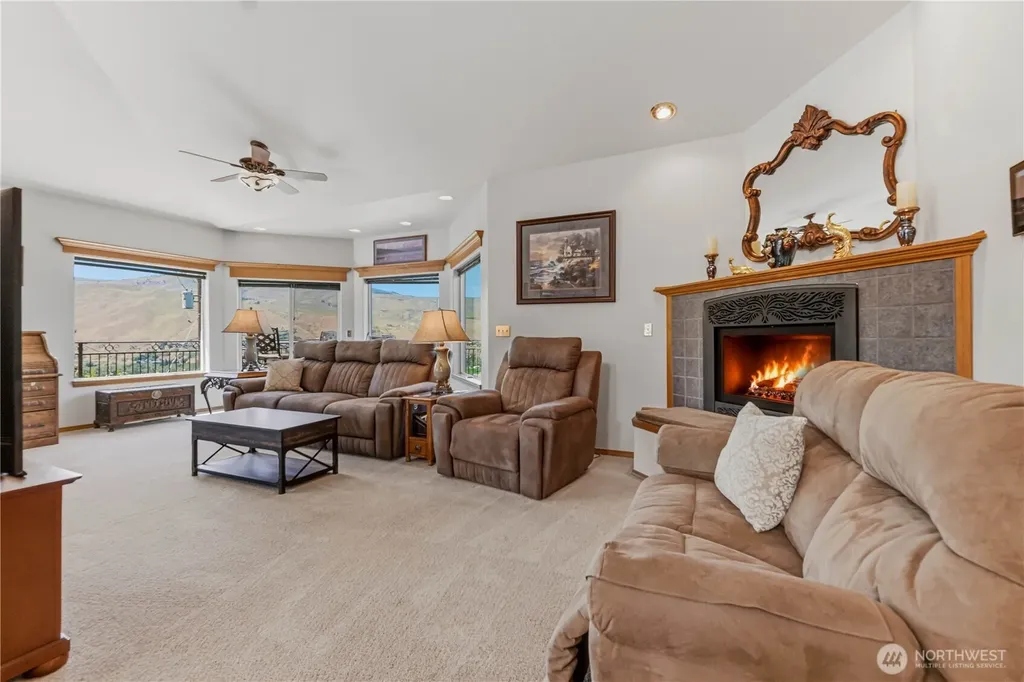 3870 Sunridge Lane Wenatchee WA 98801