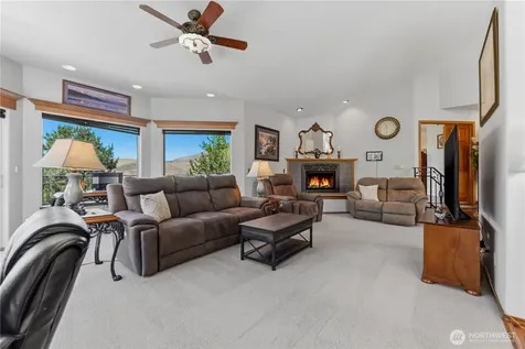 3870 Sunridge Lane Wenatchee WA 98801
