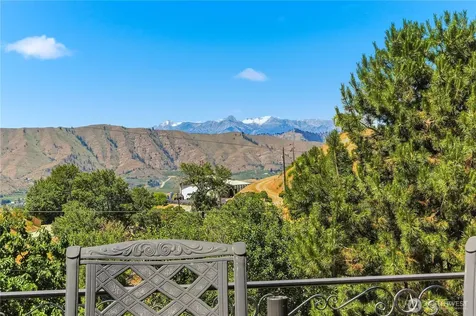 3870 Sunridge Lane Wenatchee WA 98801