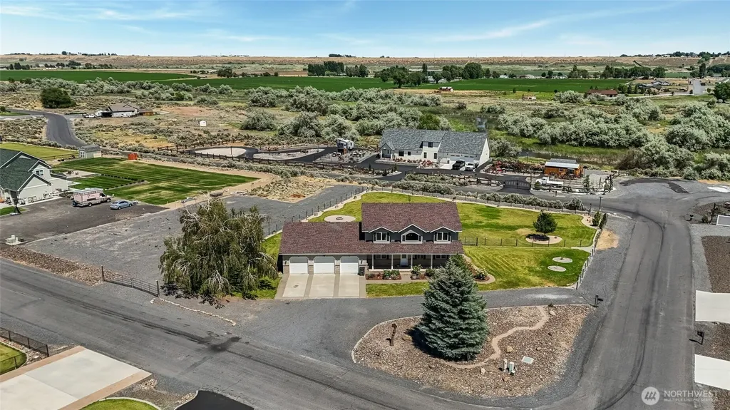 5621 Road J.4 NE Moses Lake WA 98837