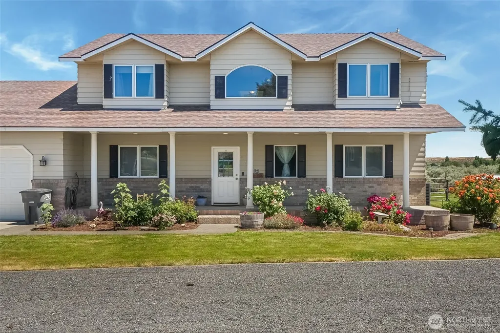 5621 Road J.4 NE Moses Lake WA 98837