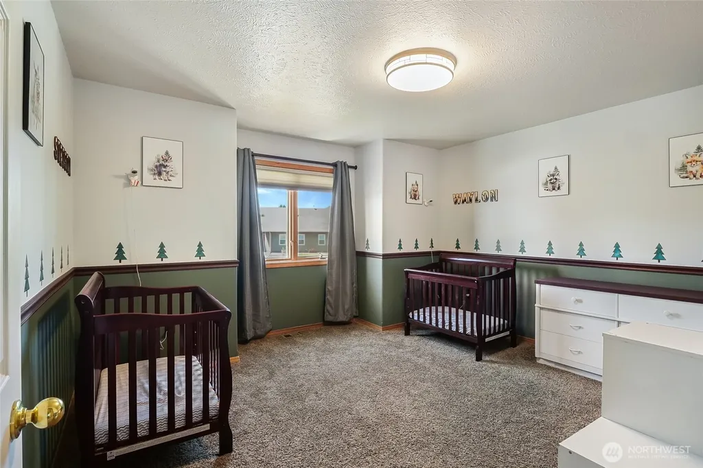 5621 Road J.4 NE Moses Lake WA 98837