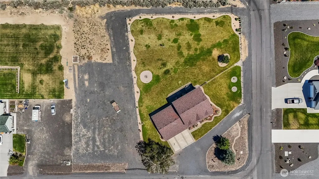 5621 Road J.4 NE Moses Lake WA 98837