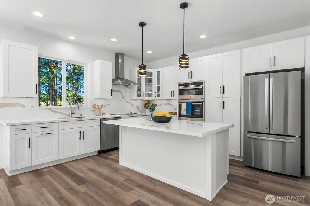 21 E Country Club Drive N Union WA 98592