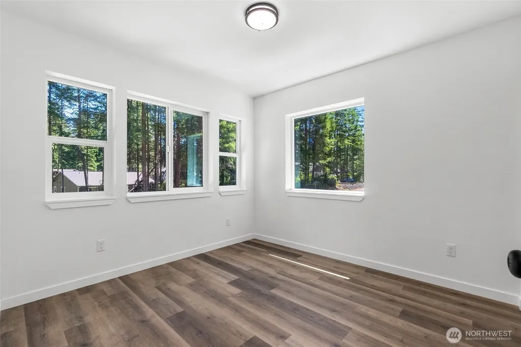 21 E Country Club Drive N Union WA 98592