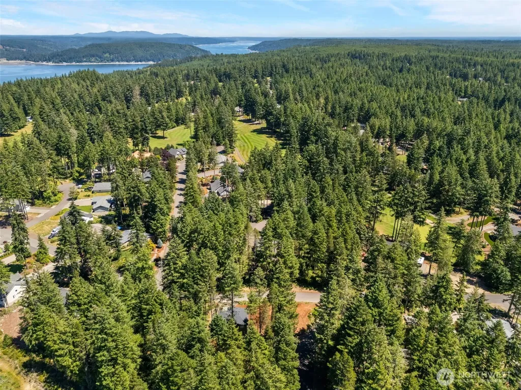 21 E Country Club Drive N Union WA 98592