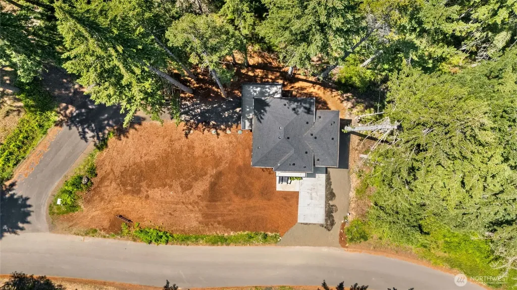 21 E Country Club Drive N Union WA 98592