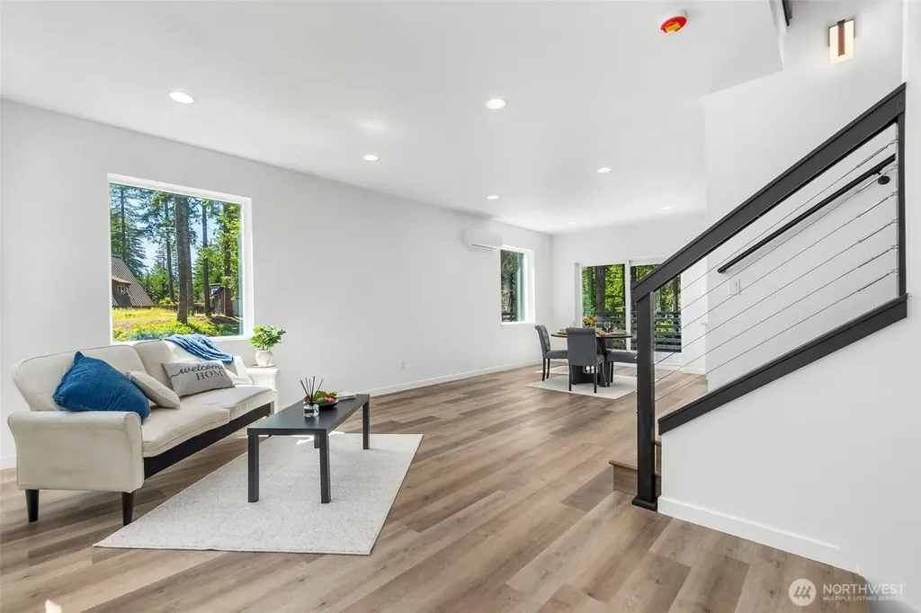 21 E Country Club Drive N Union WA 98592