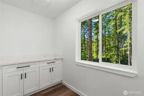 21 E Country Club Drive N Union WA 98592