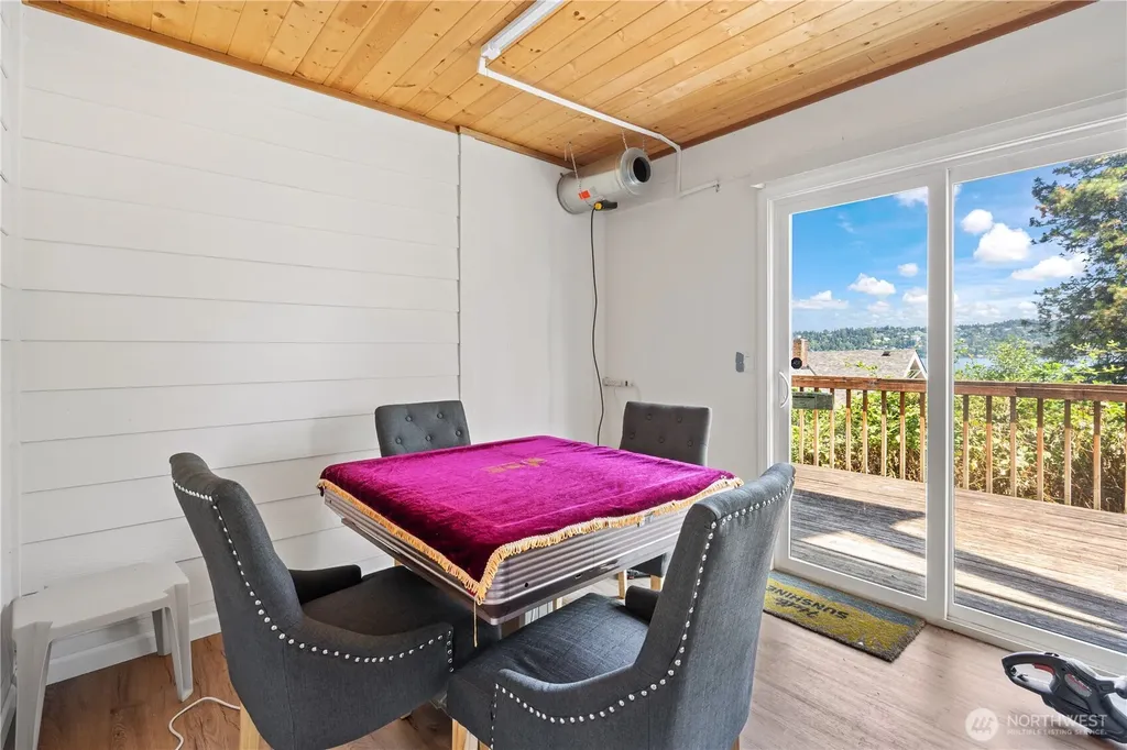 9844 Arrowsmith Avenue S Seattle WA 98118
