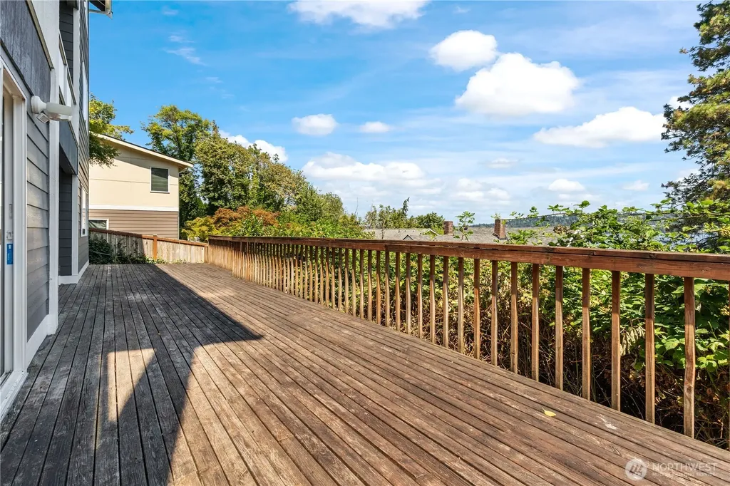 9844 Arrowsmith Avenue S Seattle WA 98118