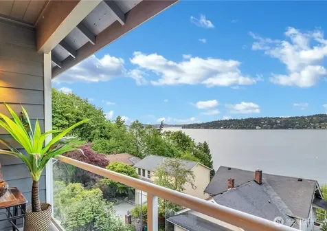 9844 Arrowsmith Avenue S Seattle WA 98118