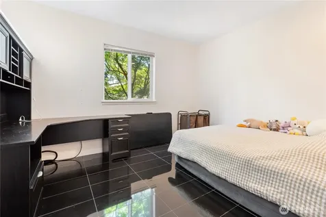 9844 Arrowsmith Avenue S Seattle WA 98118