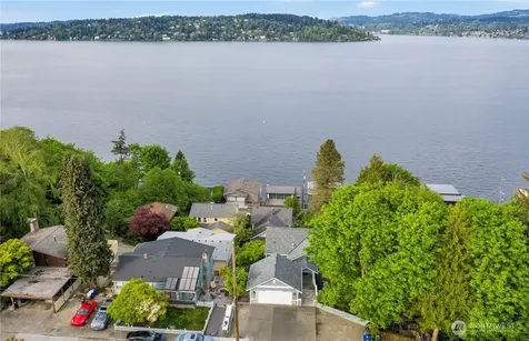9844 Arrowsmith Avenue S Seattle WA 98118