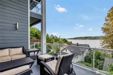 9844 Arrowsmith Avenue S Seattle WA 98118