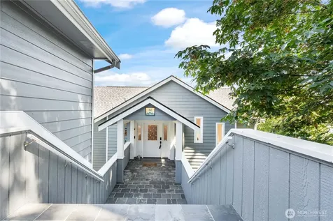 9844 Arrowsmith Avenue S Seattle WA 98118