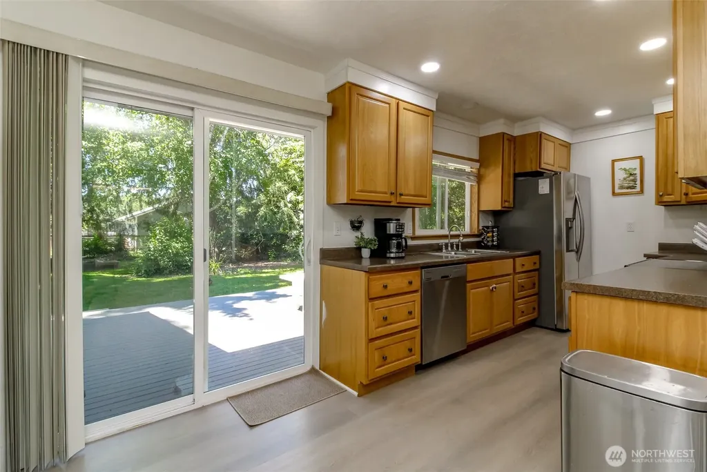 12524 Bingham Avenue E Tacoma WA 98446