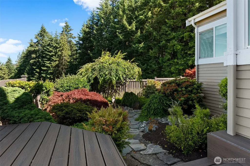 6744 Port Lane Gig Harbor WA 98335