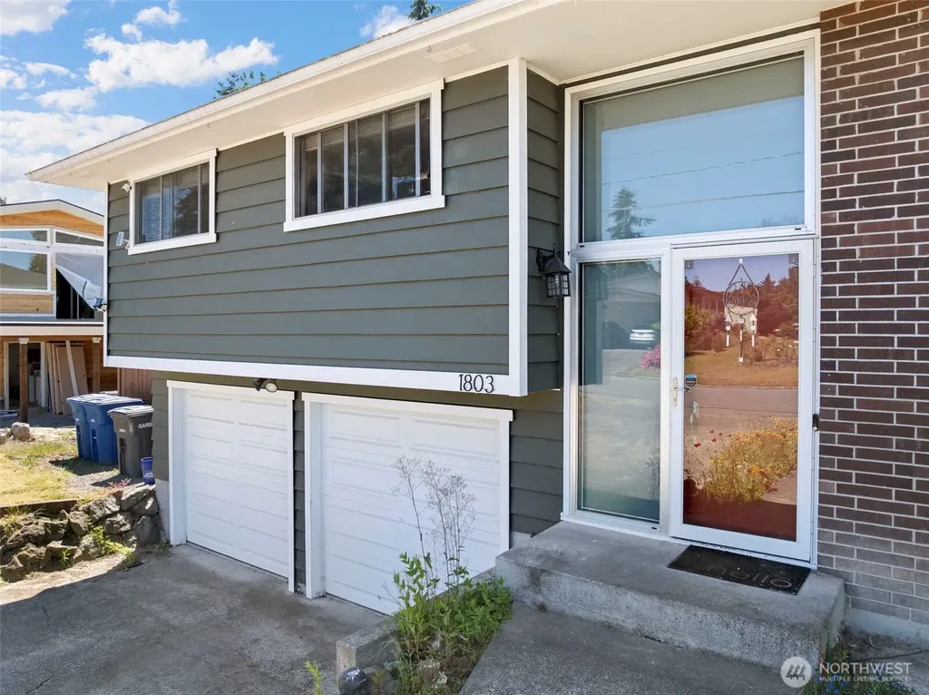 1803 S 232nd Street Des Moines WA 98198
