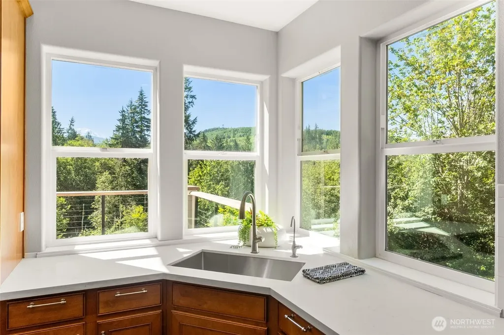13504 Spiketon Road E Buckley WA 98321