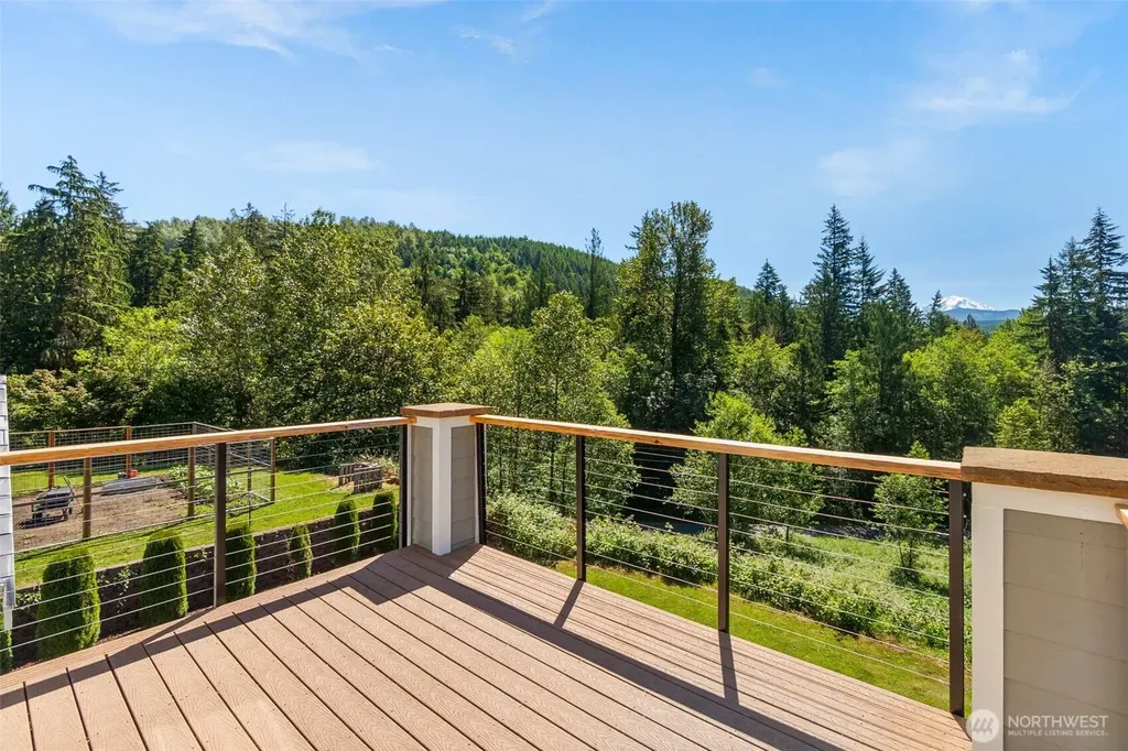 13504 Spiketon Road E Buckley WA 98321