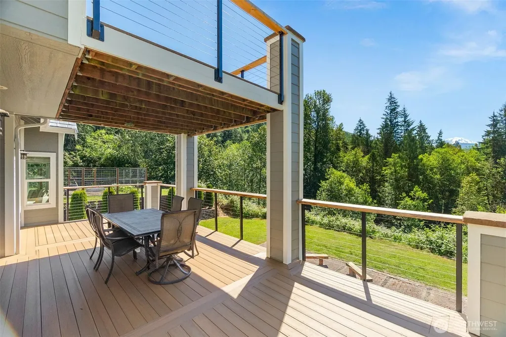 13504 Spiketon Road E Buckley WA 98321