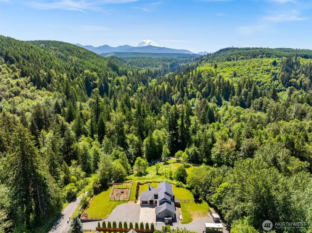 13504 Spiketon Road E Buckley WA 98321