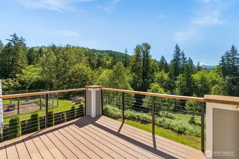 13504 Spiketon Road E Buckley WA 98321