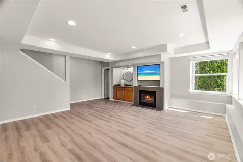 13504 Spiketon Road E Buckley WA 98321