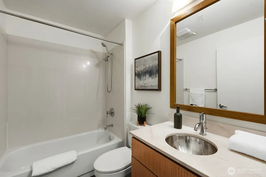 1711 E Olive Way Seattle WA 98102