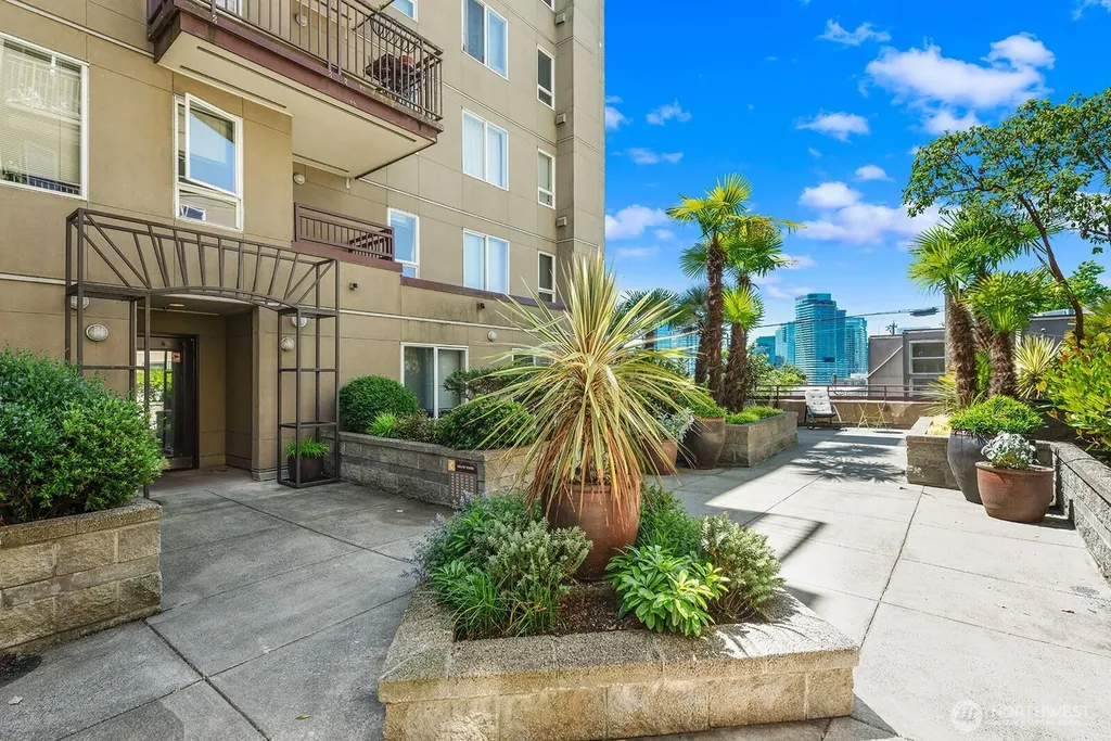 1711 E Olive Way Seattle WA 98102