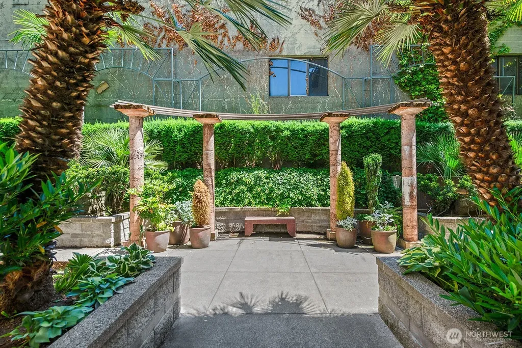 1711 E Olive Way Seattle WA 98102