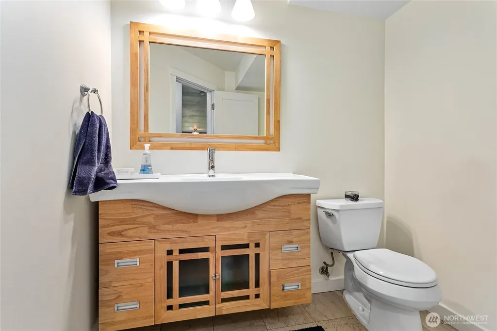 2389 W 95th Terrace Blaine WA 98230