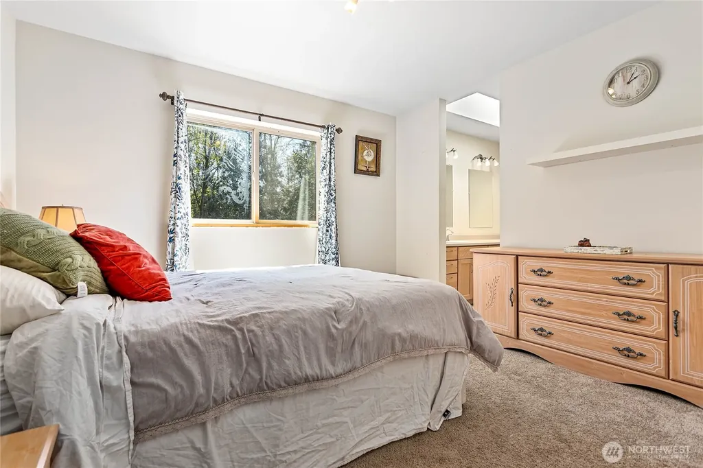 2389 W 95th Terrace Blaine WA 98230