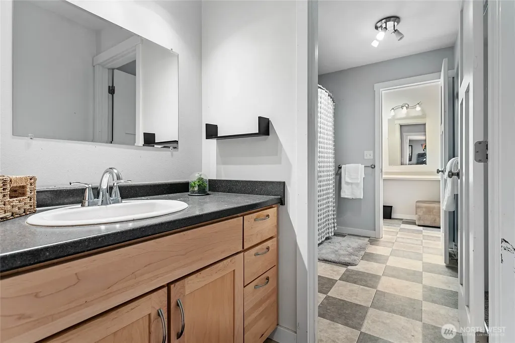 2389 W 95th Terrace Blaine WA 98230