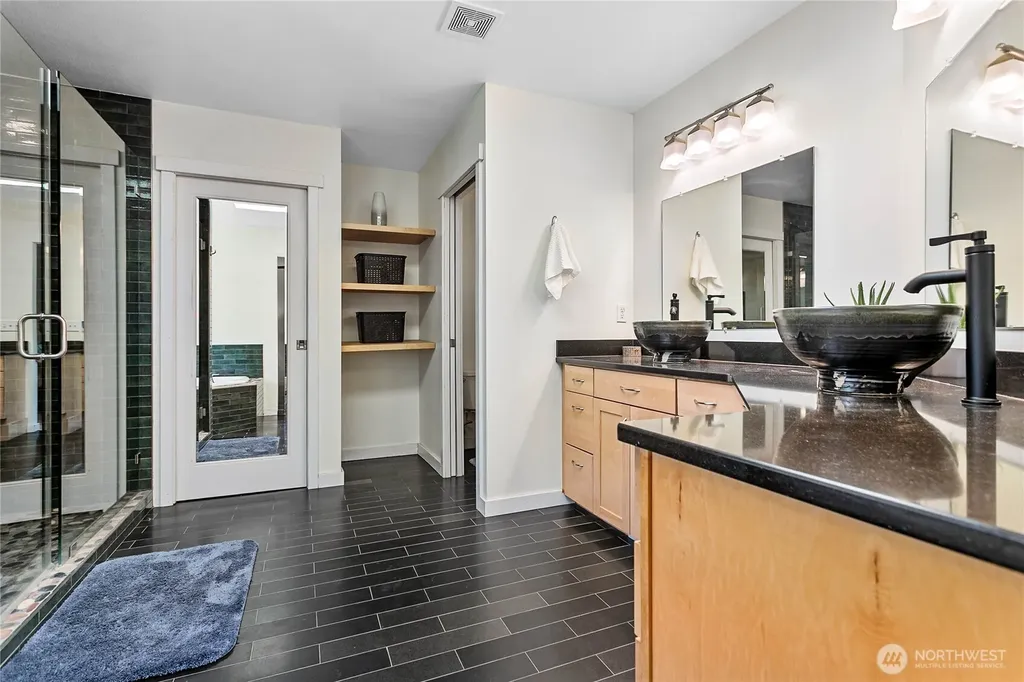 2389 W 95th Terrace Blaine WA 98230