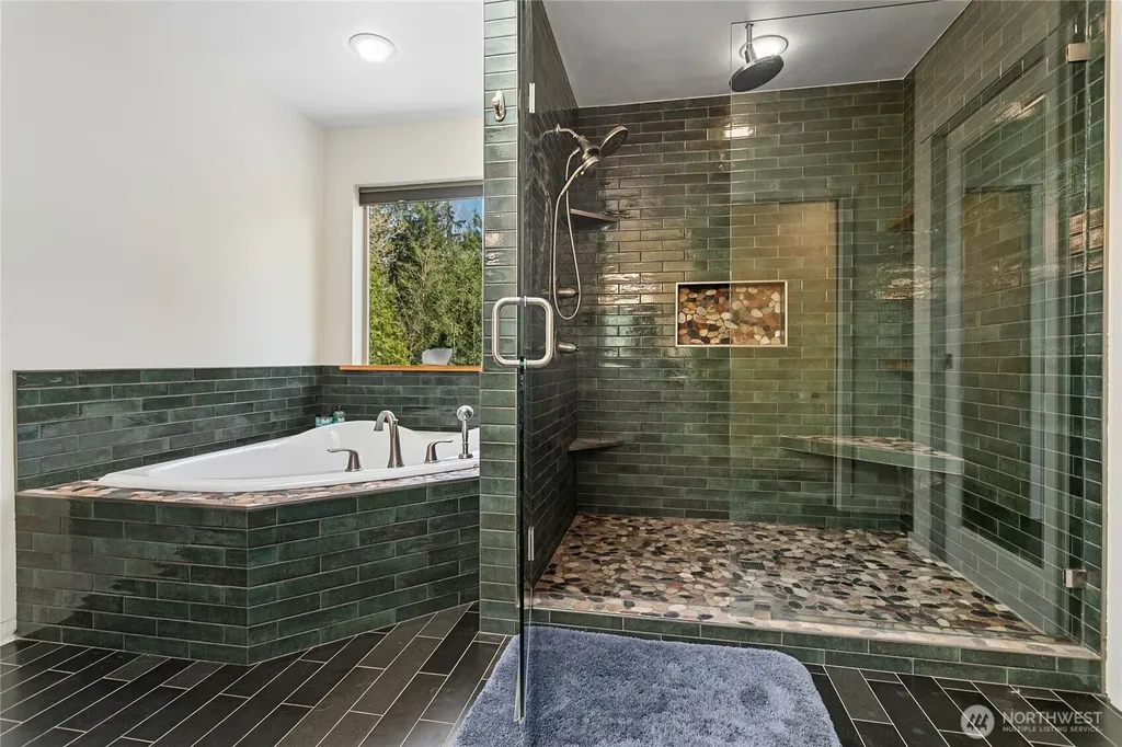 2389 W 95th Terrace Blaine WA 98230