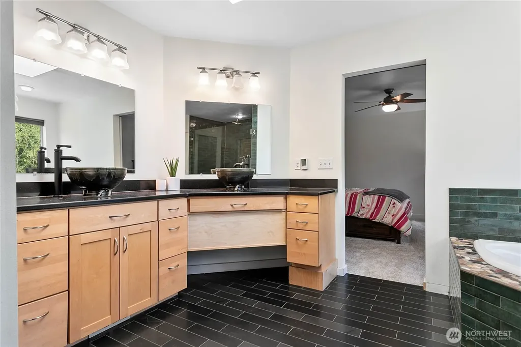 2389 W 95th Terrace Blaine WA 98230