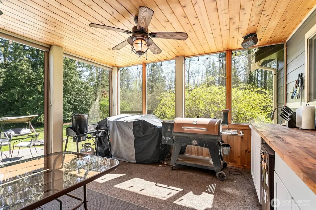 2389 W 95th Terrace Blaine WA 98230