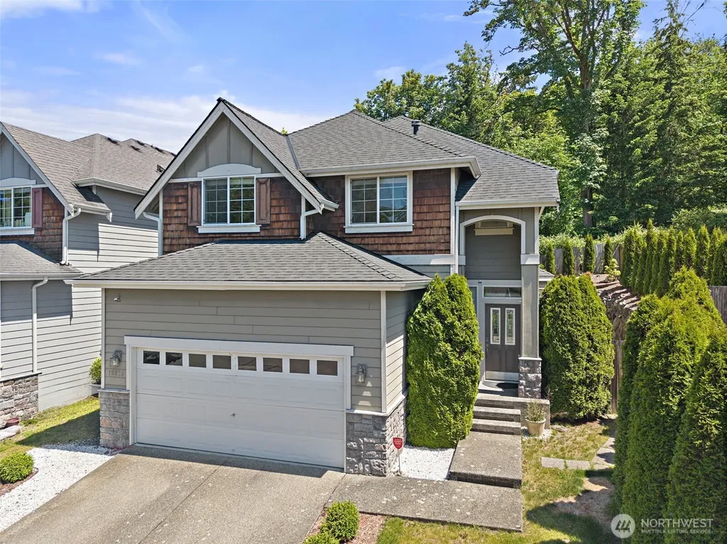 19824 83rd Place NE Kenmore WA 98028