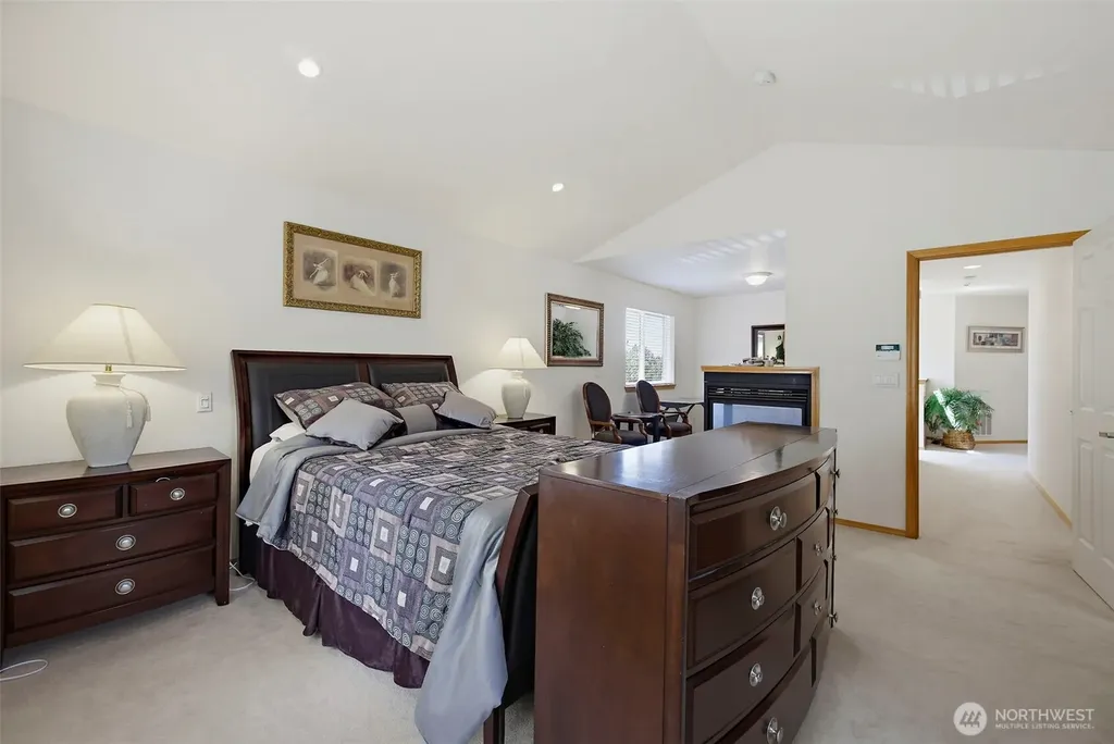 19824 83rd Place NE Kenmore WA 98028