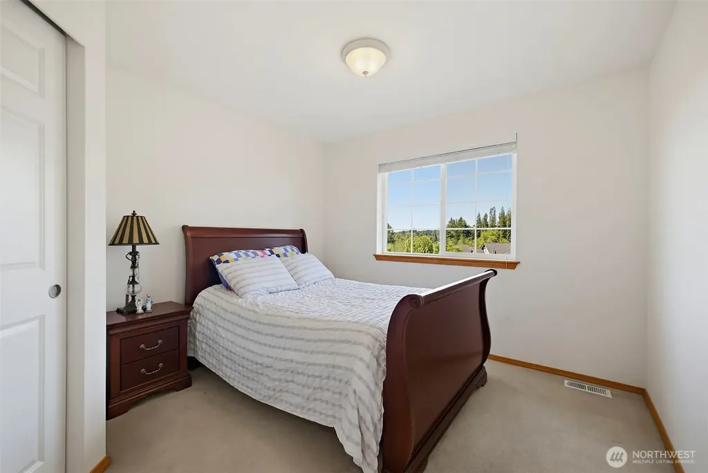 19824 83rd Place NE Kenmore WA 98028