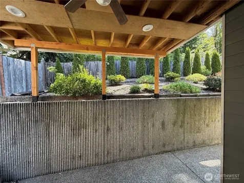 19824 83rd Place NE Kenmore WA 98028