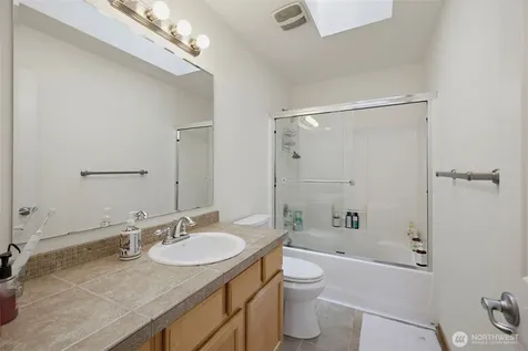 19824 83rd Place NE Kenmore WA 98028