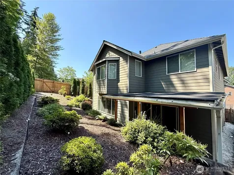 19824 83rd Place NE Kenmore WA 98028