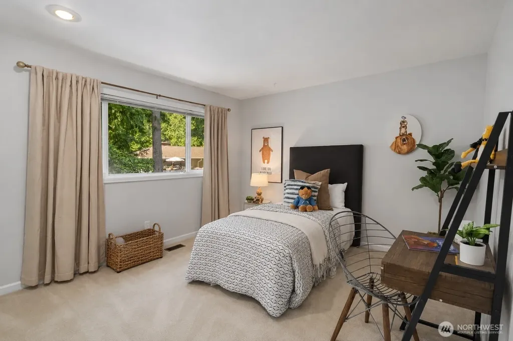 21603 NE 22nd Court Sammamish WA 98074