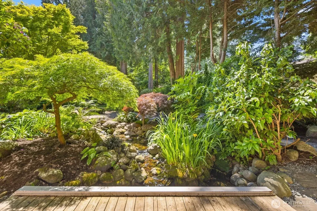21603 NE 22nd Court Sammamish WA 98074