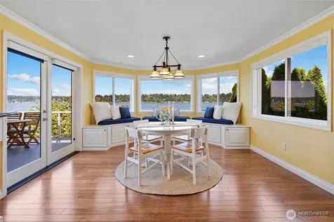 13133 Holmes Point Drive NE Kirkland WA 98034